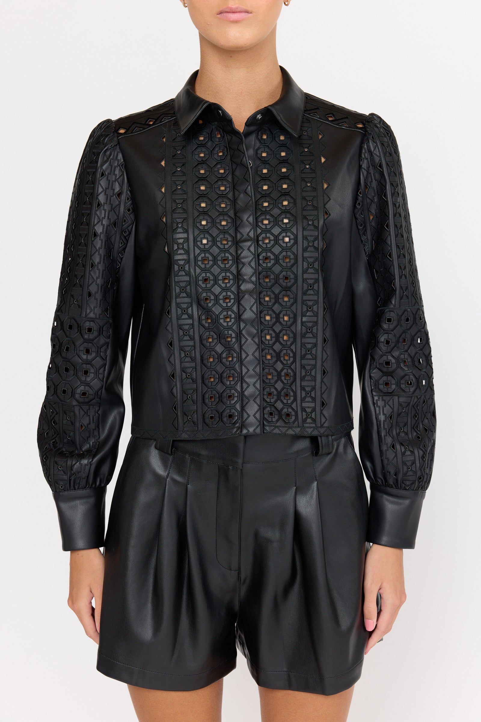 christy-lynn-giovanna-top-in-black