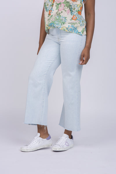 7 for All Mankind UHR Cropped Jean in Summertime