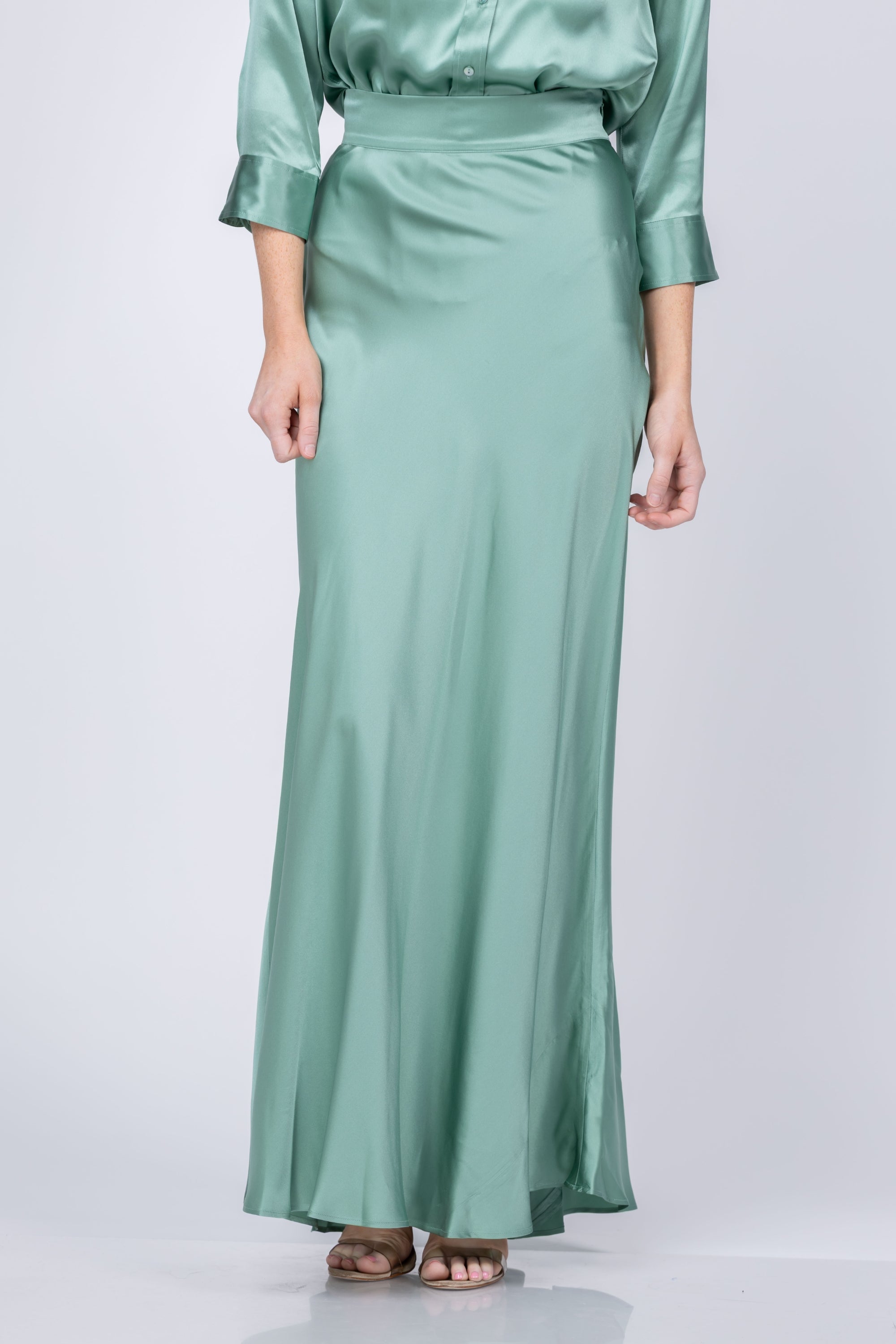 L'AGENCE Ryker Waistband Bias Skirt in Malachite Green