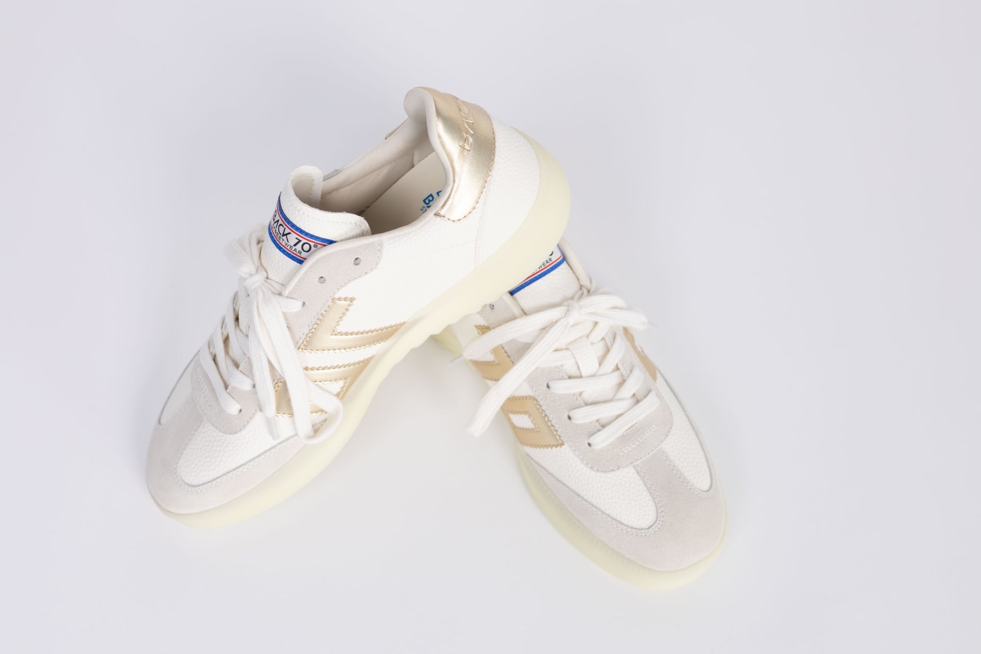 Back 70 Boston 2502 Sneaker in Metallic Gold