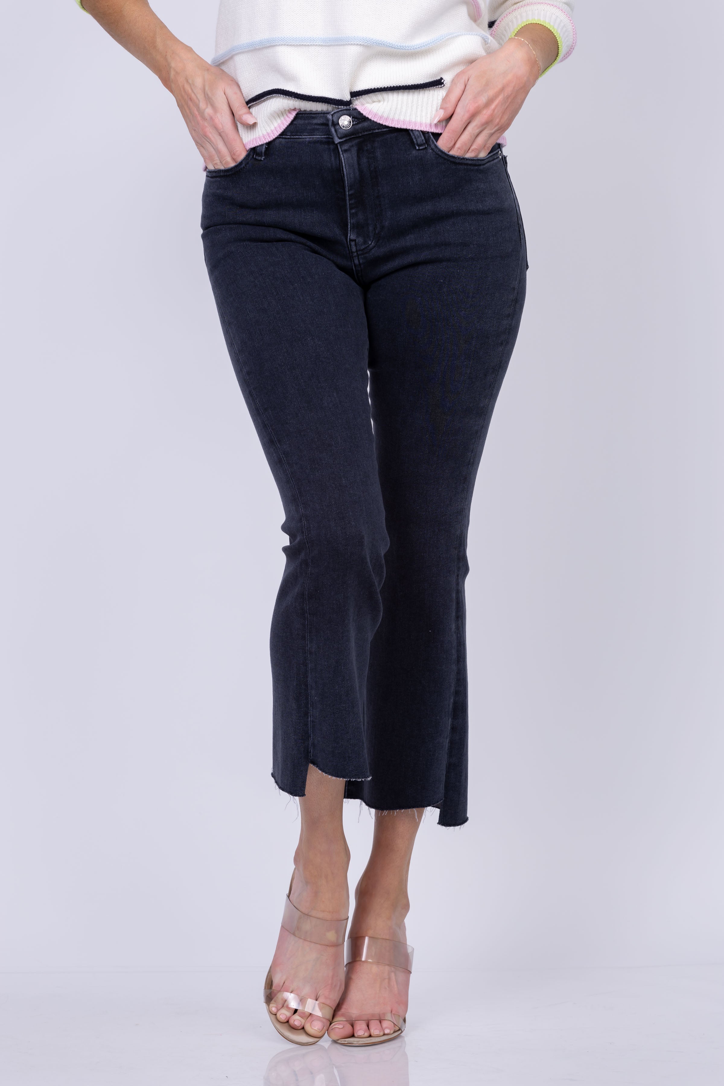 Frame Le Crop Mini Boot in Radio Cascade Hem