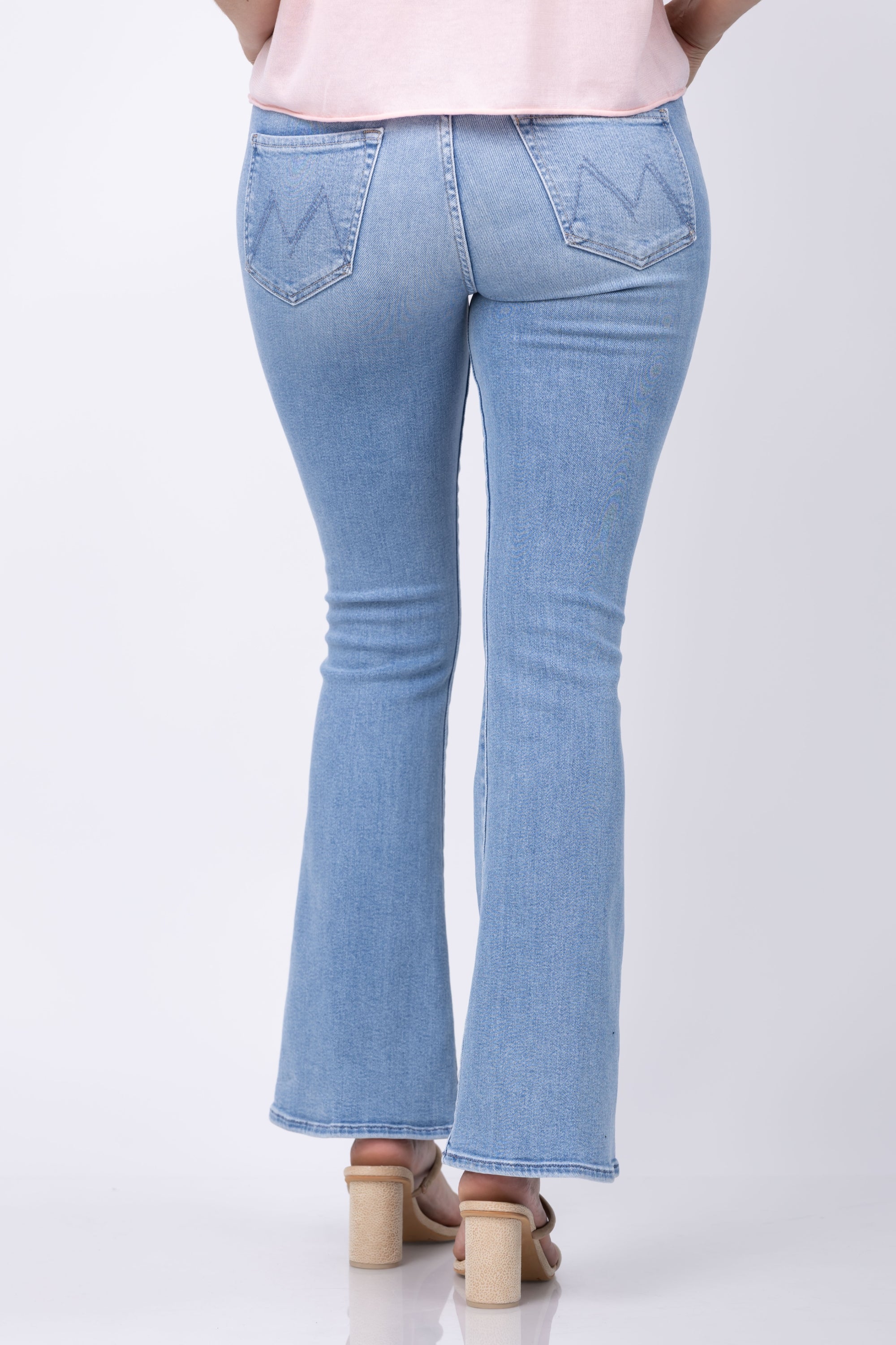 Mother Denim The Weekender Jean in Blessing in Disguise