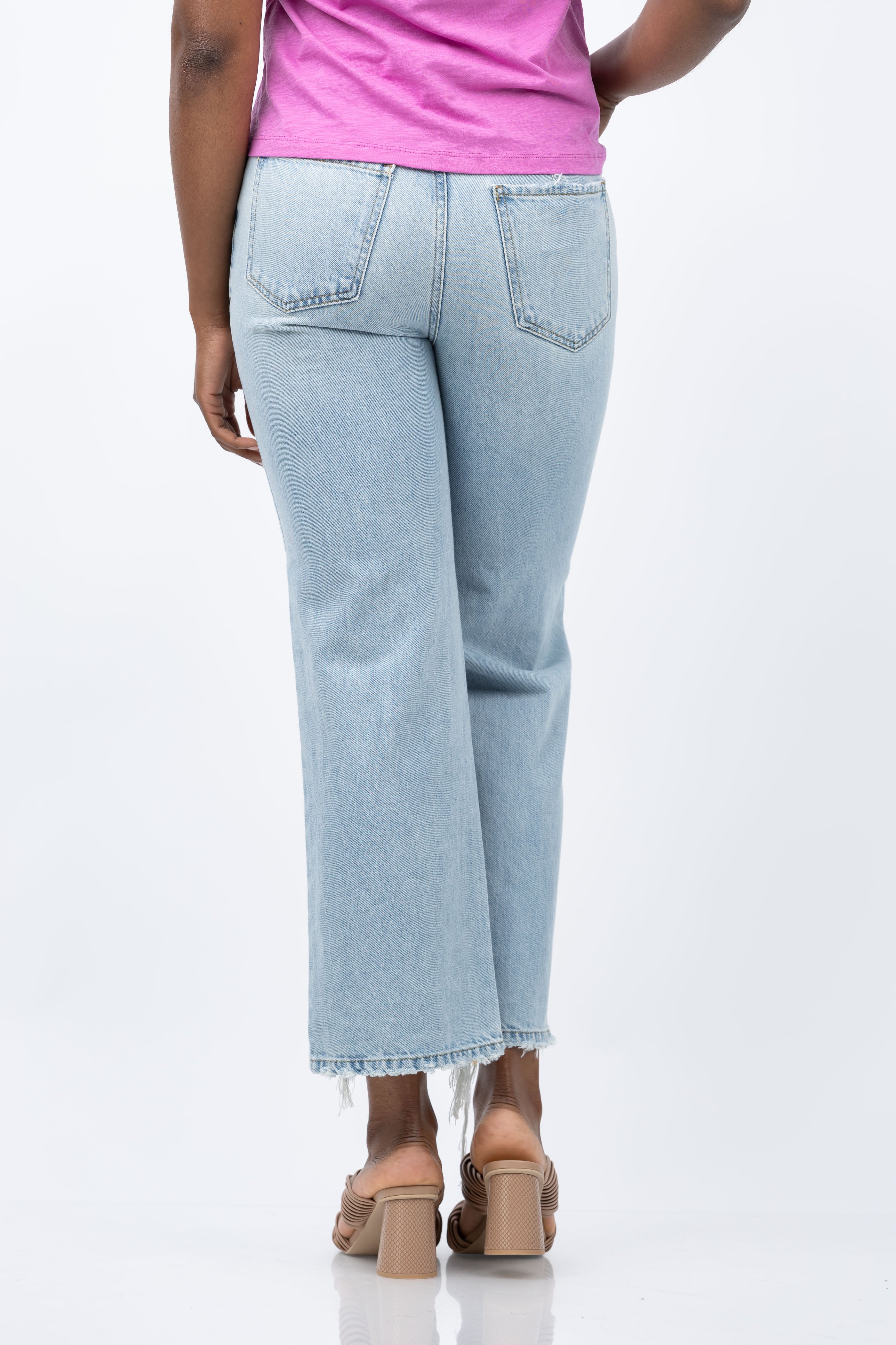 FRAME Le Jane Crop Bit Hem Jeans in Fizz Indigo – CoatTails