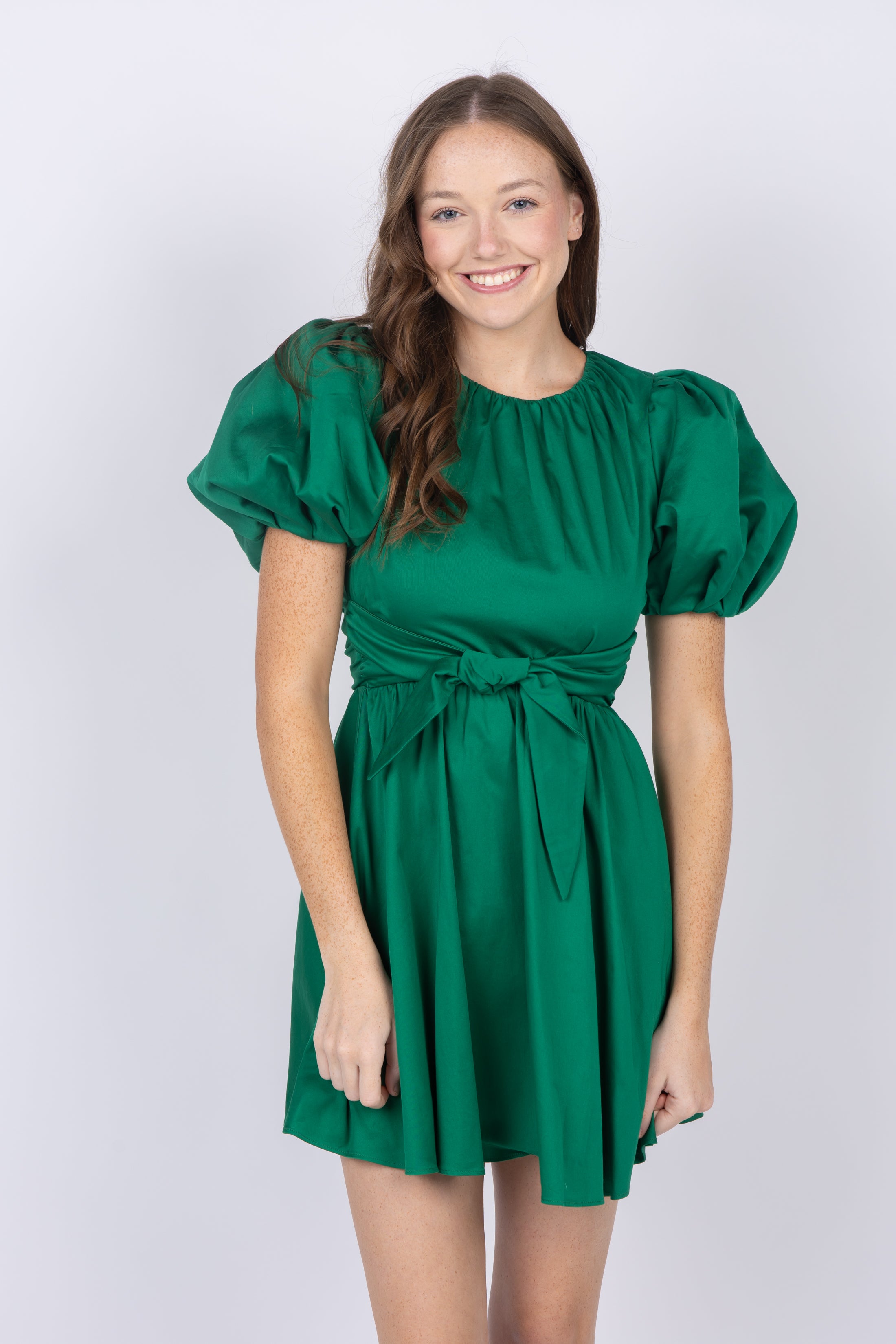 Alice+Olivia Kylan Puff Sleeve Mini Dress in Emerald – CoatTails