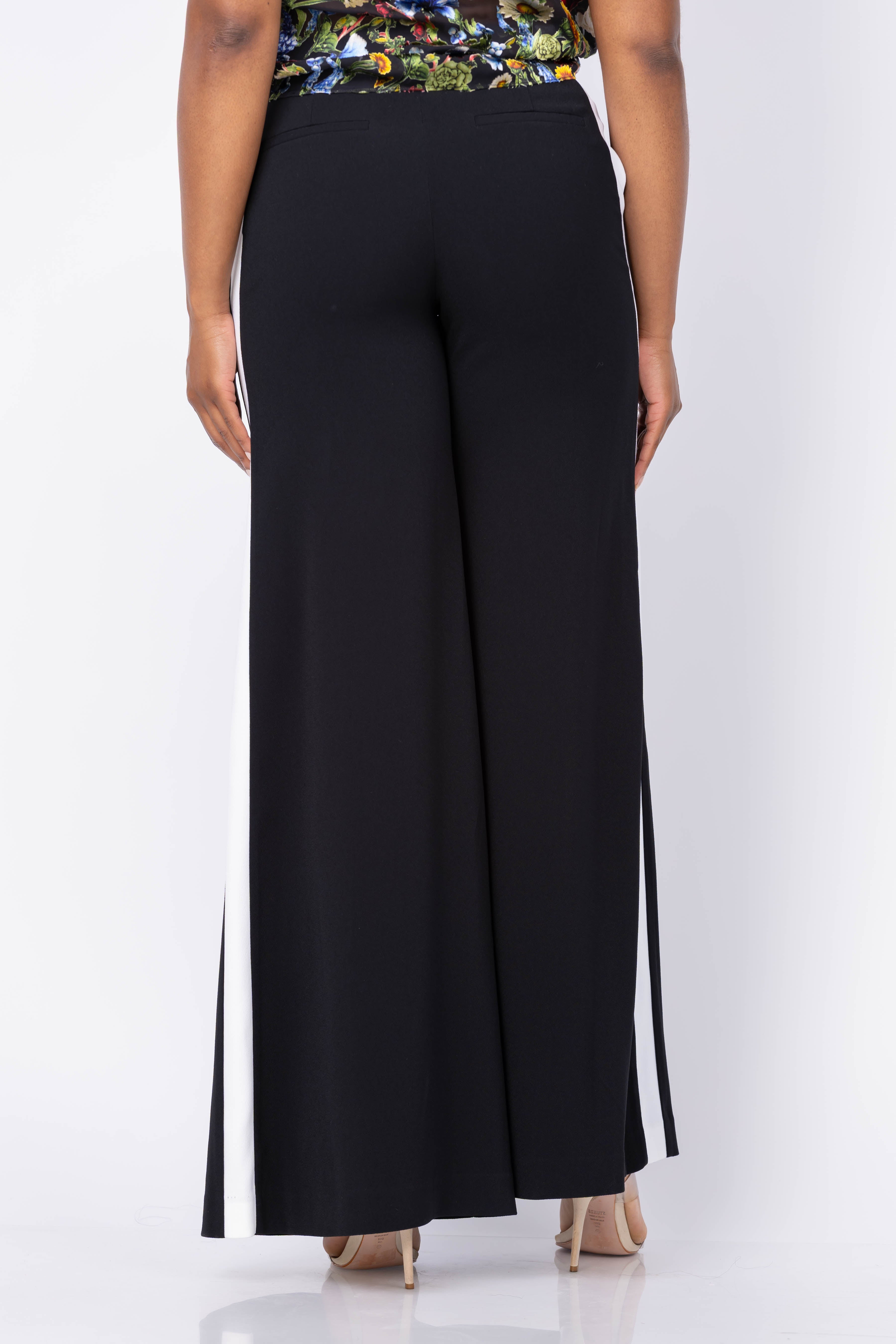 Alice + Olivia Nessi Baggy Trouser W Side Stripe in Black/Off White
