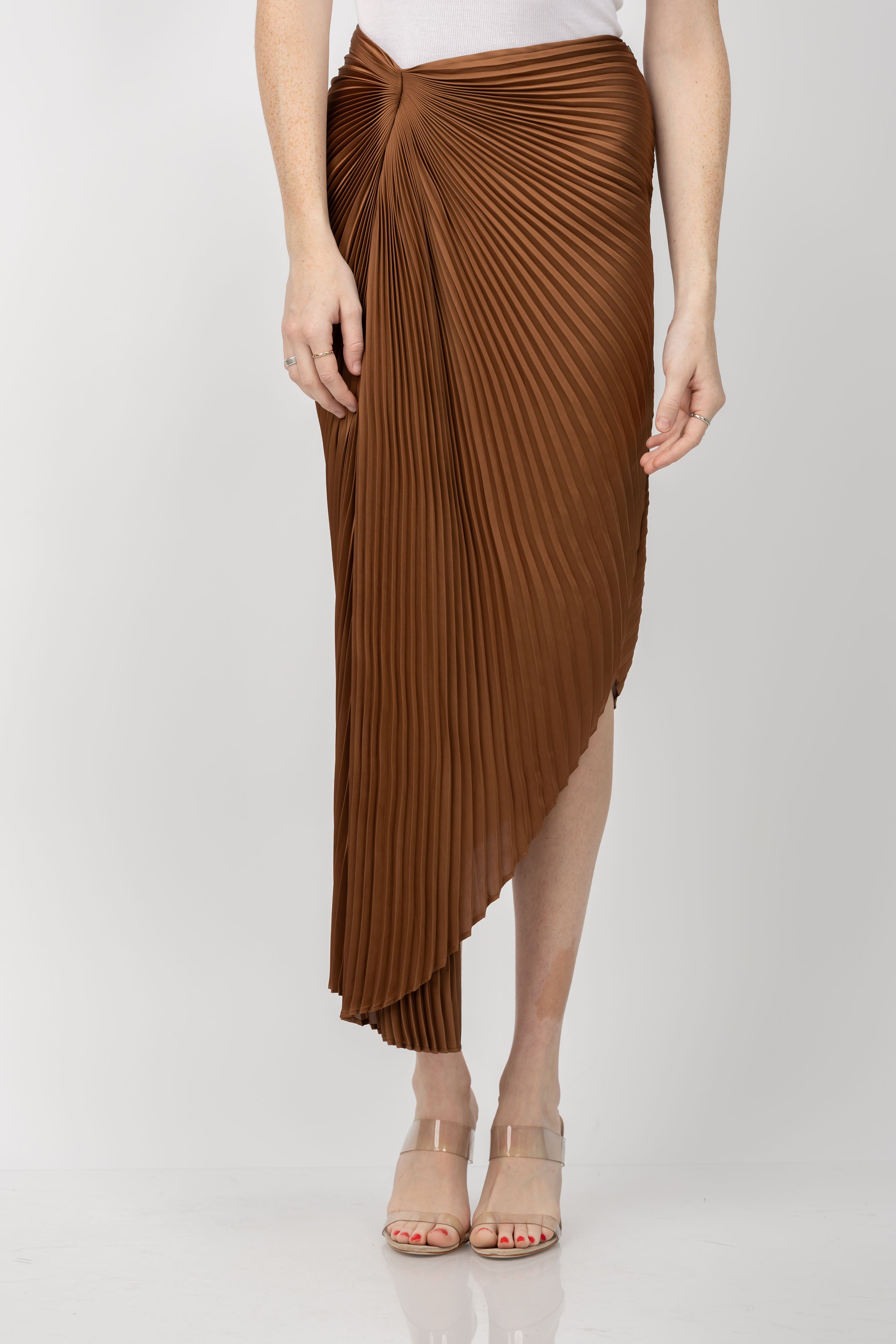 Alice + Olivia Odelia Pleated Maxi Skirt in Camel