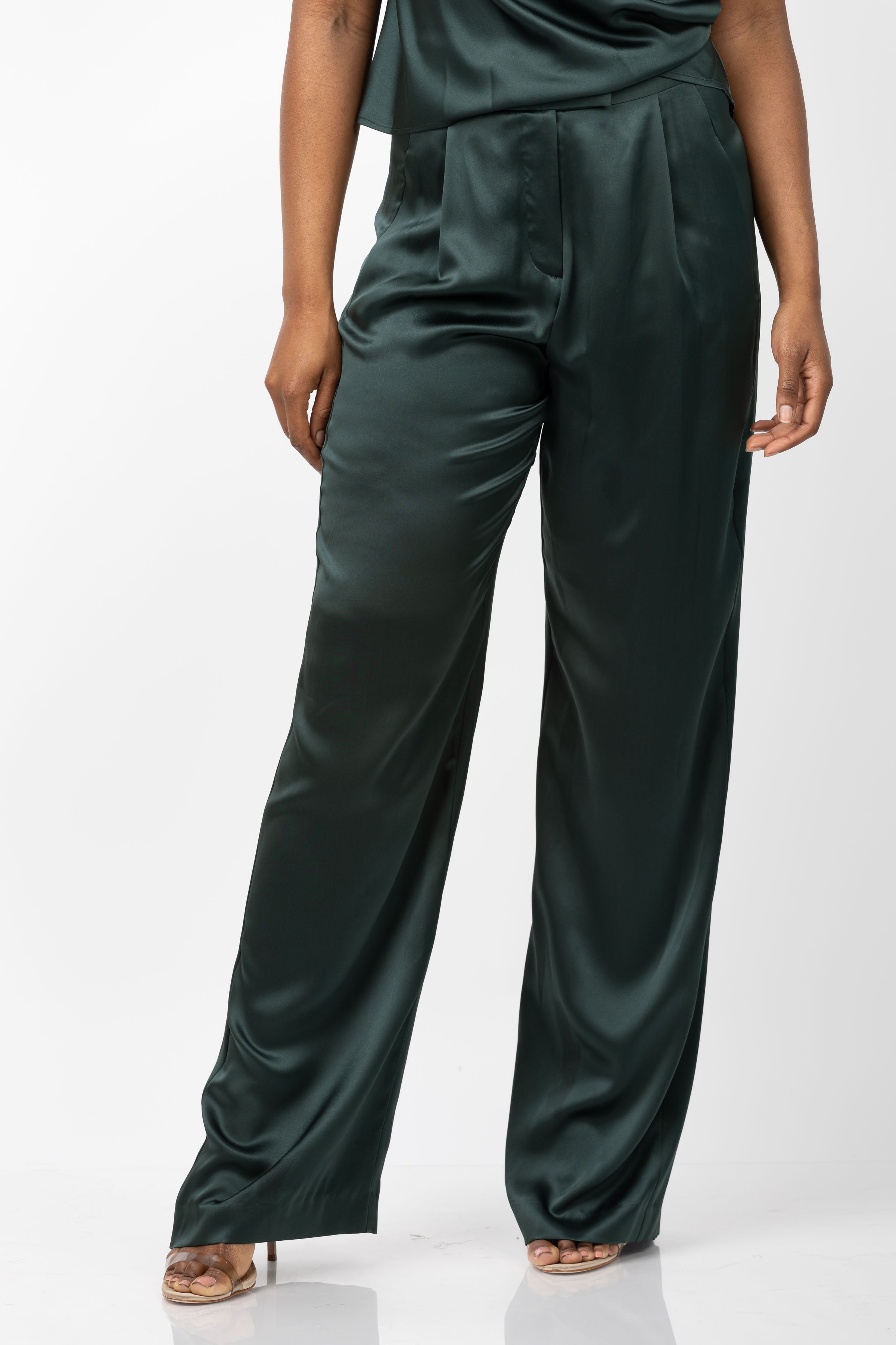 The Sei Wide Leg Trousers in Hunter Green