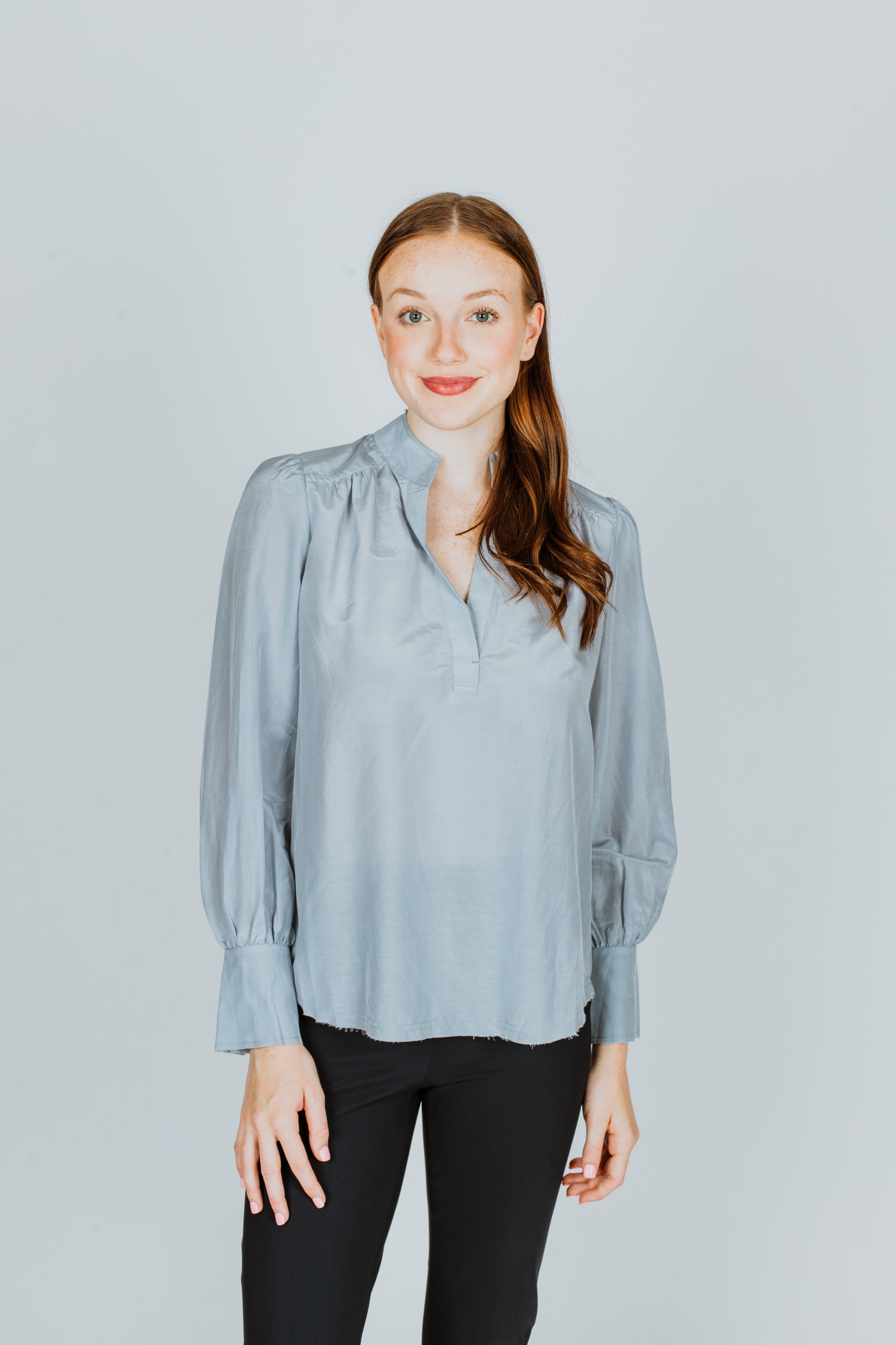 go> by Go Silk Silk Chambray Top